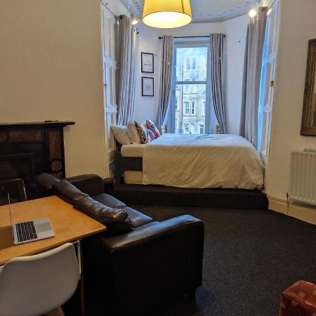 Huge Room In The City Edinburgh Eksteriør billede