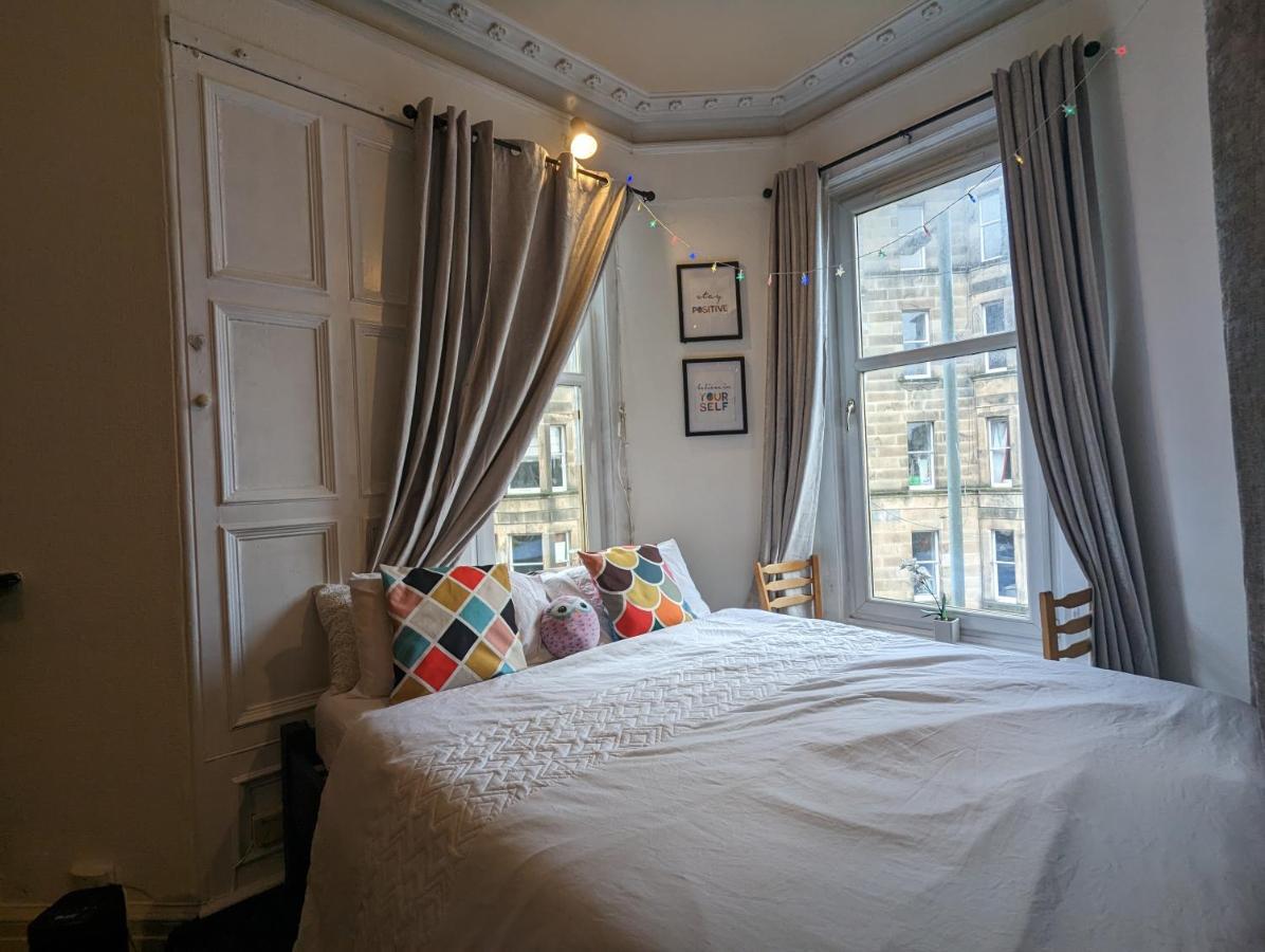 Huge Room In The City Edinburgh Eksteriør billede