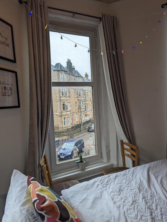 Huge Room In The City Edinburgh Eksteriør billede